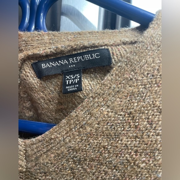 Banana Republic Poncho - Picture 3 of 3